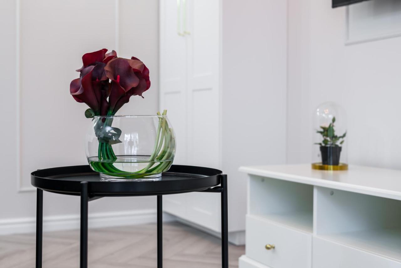 Modern Studio Apartments Poznan City Center By Noclegi Renters Exterior foto