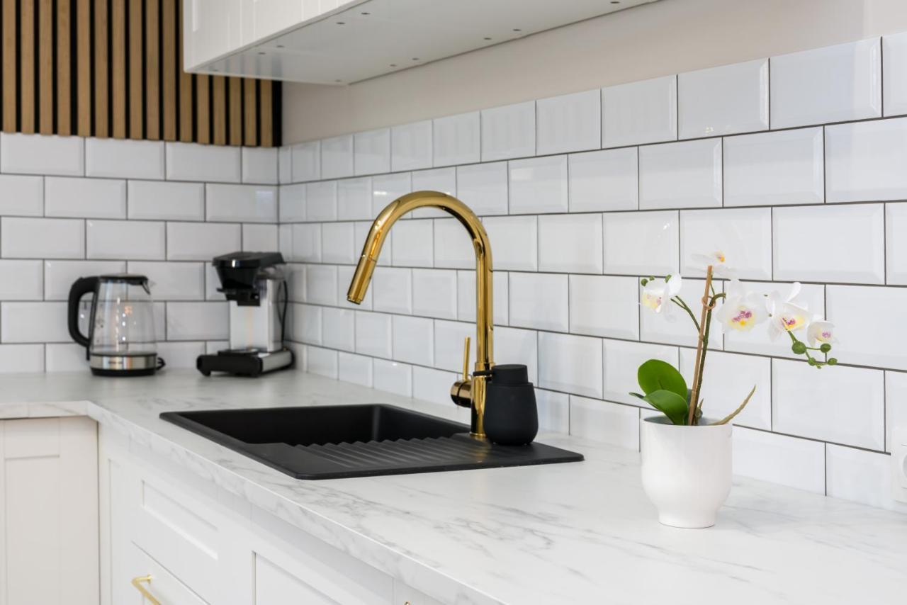 Modern Studio Apartments Poznan City Center By Noclegi Renters Exterior foto